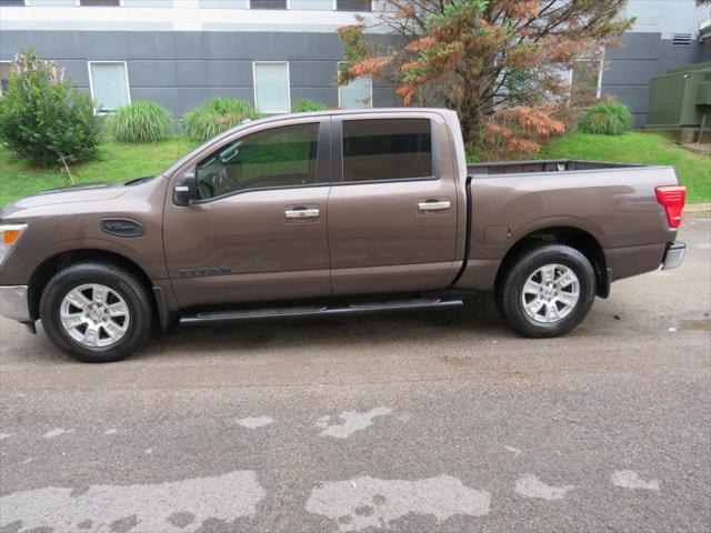 2017 Nissan Titan