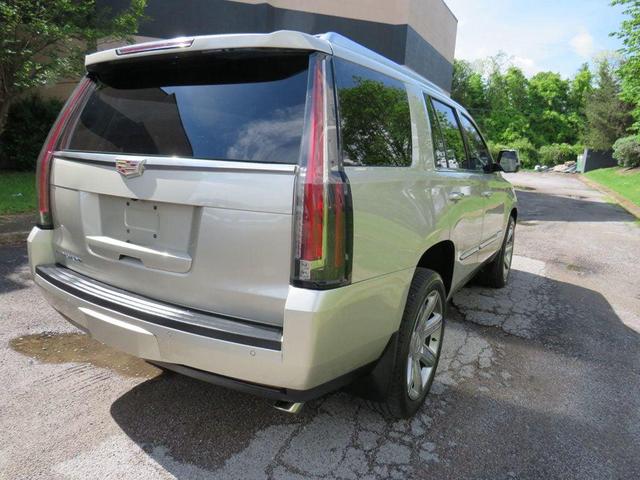 Photo of 2015 Silver Coast Metallic Cadillac Escalade