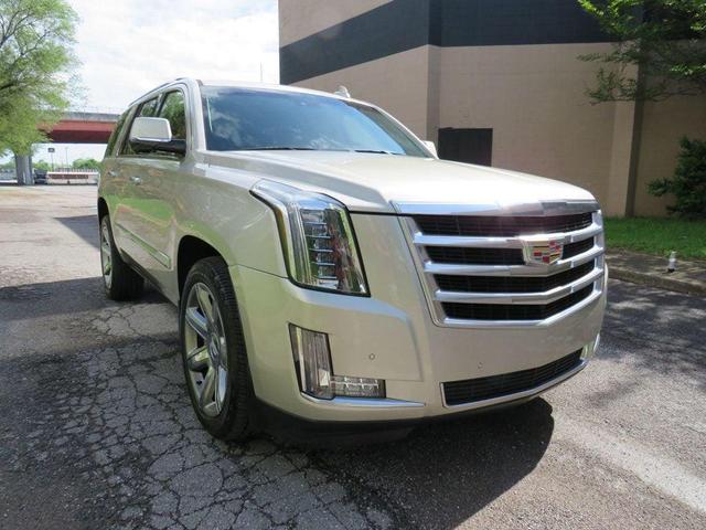 Photo of 2015 Silver Coast Metallic Cadillac Escalade
