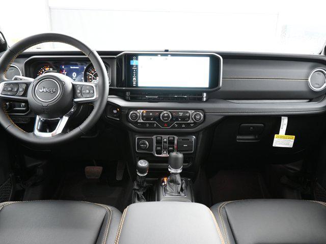 Photo of 2025 Black Clearcoat Jeep Wrangler