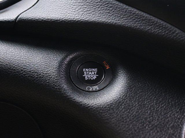 Photo of 2021 Diamond Black Crystal Pearlcoat Jeep Cherokee