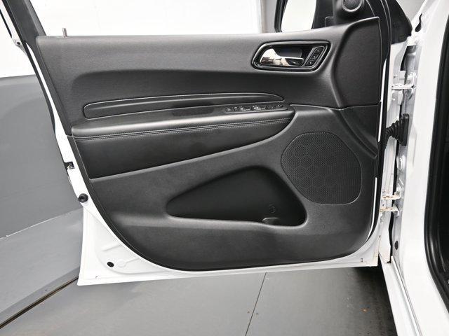 Photo of 2021 White Knuckle Clearcoat Dodge Durango