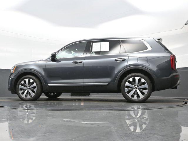 Photo of 2022 Gravity Grey Kia Telluride