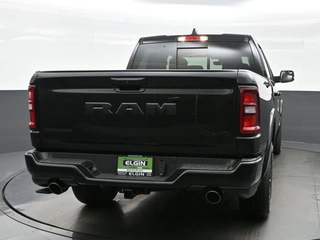 Photo of 2025 Diamond Black Crystal Pearlcoat RAM 1500