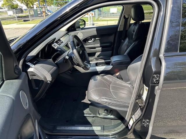 Photo of 2016 Santorini Black Metallic Land Rover Range Rover Evoque
