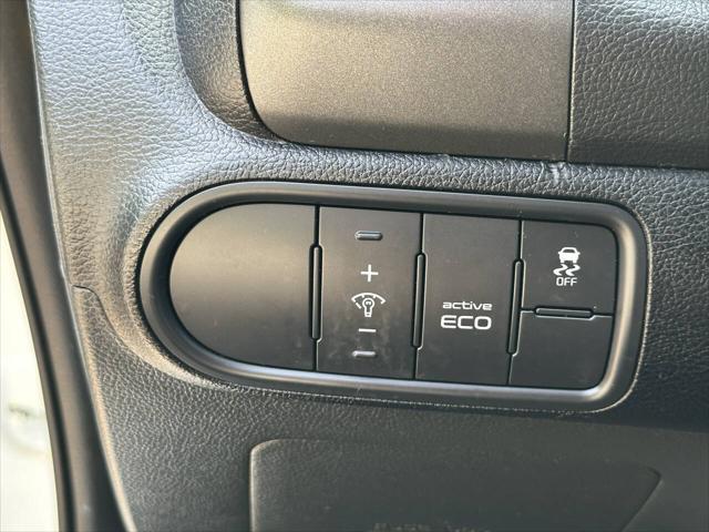 Photo of 2016 White Kia Forte