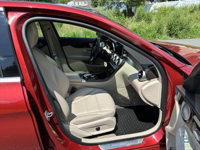 Photo of 2016 designo Cardinal Red Metallic Mercedes-Benz C-Class
