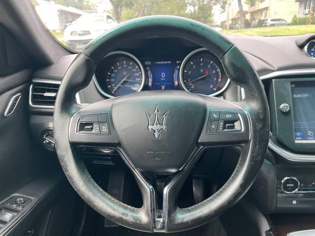 Photo of 2015 Black Maserati Ghibli