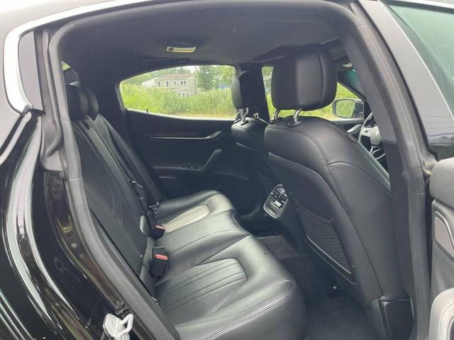 Photo of 2015 Black Maserati Ghibli