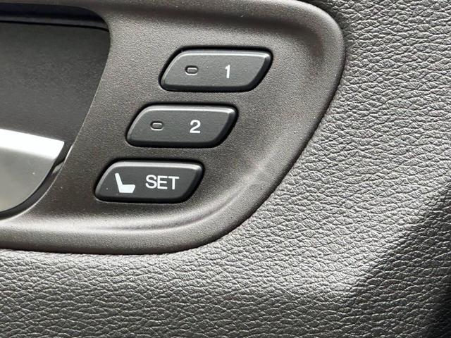 Photo of 2020 Majestic Black Pearl Acura MDX
