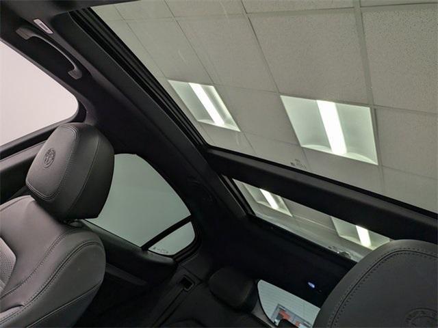 Photo of 2024 Rosso Alfa Romeo Stelvio