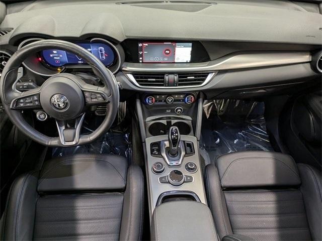 Photo of 2024 Rosso Alfa Romeo Stelvio