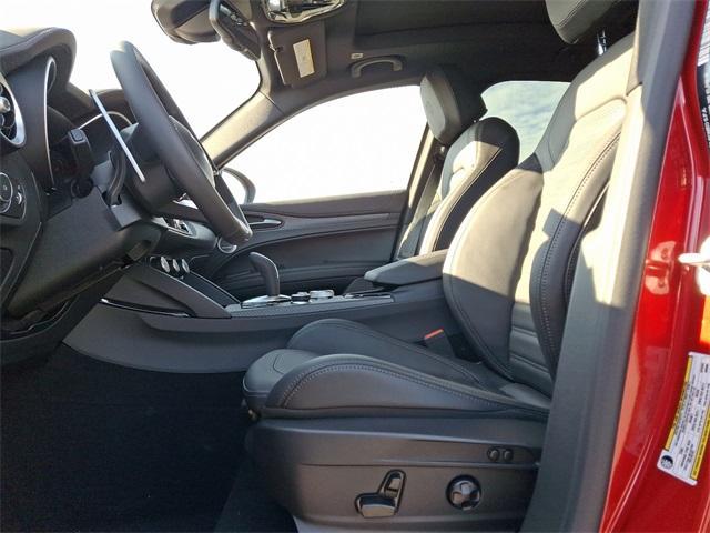 Photo of 2024 Rosso Alfa Romeo Stelvio