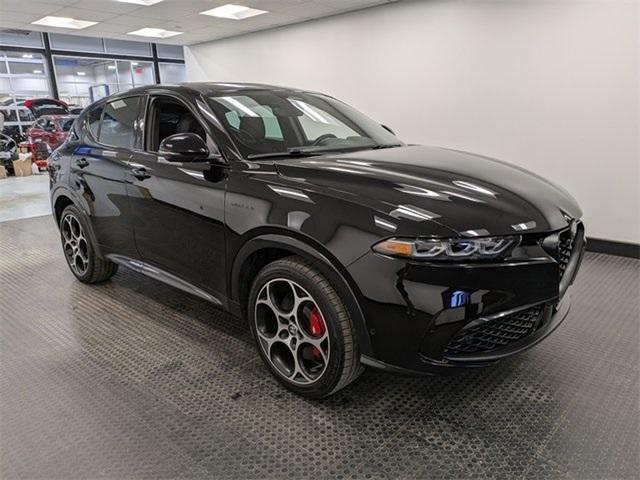 Photo of 2024 Alfa Black Alfa Romeo Tonale