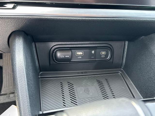 Photo of 2024 Sapphire Blue Kia Sportage