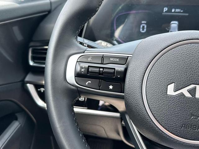 Photo of 2024 Sapphire Blue Kia Sportage