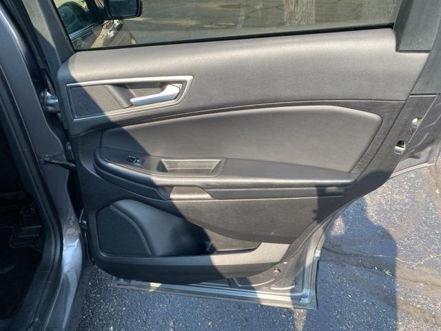 Photo of 2024 Carbonized Gray Metallic Ford Edge