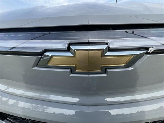 Photo of 2025 Slate Gray Metallic Chevrolet Silverado EV