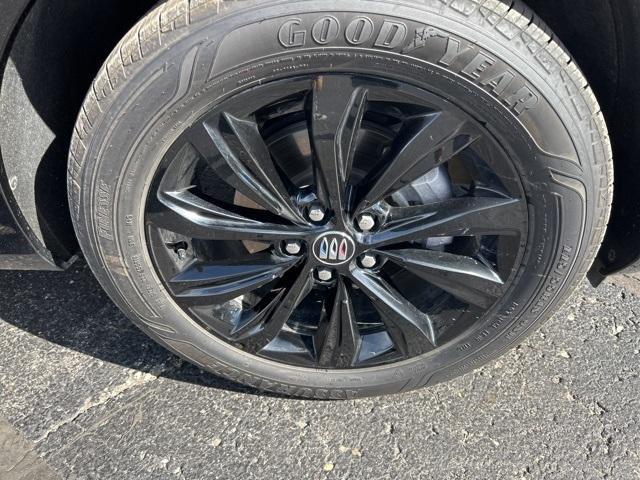 Photo of 2024 Cinnabar Metallic Buick Envista
