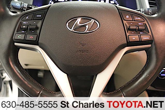 Photo of 2018 Dazzling White Hyundai TUCSON
