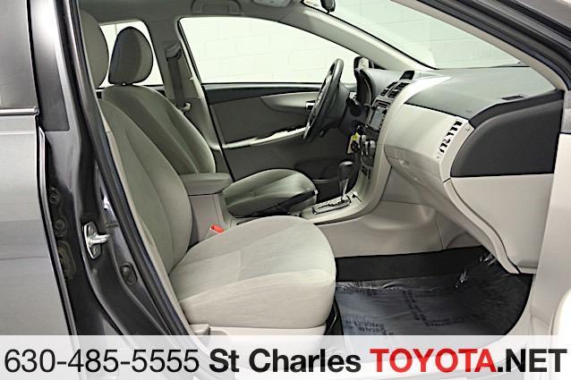 Photo of 2013 Magnetic Gray Metallic Toyota Corolla
