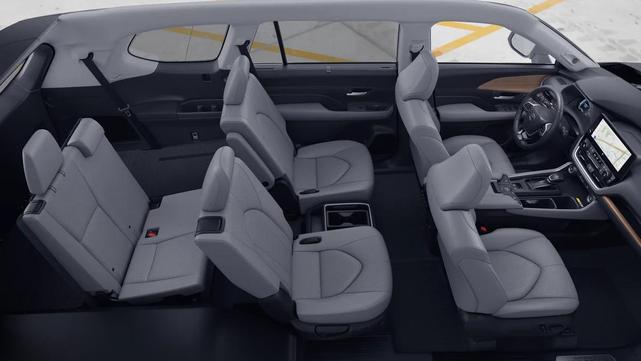 Photo of 2026 Gray Toyota Grand Highlander