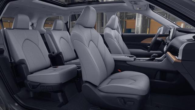 Photo of 2026 Gray Toyota Grand Highlander