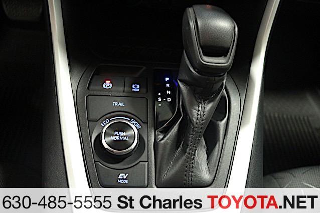 Photo of 2021 Gray Toyota RAV4 Hybrid