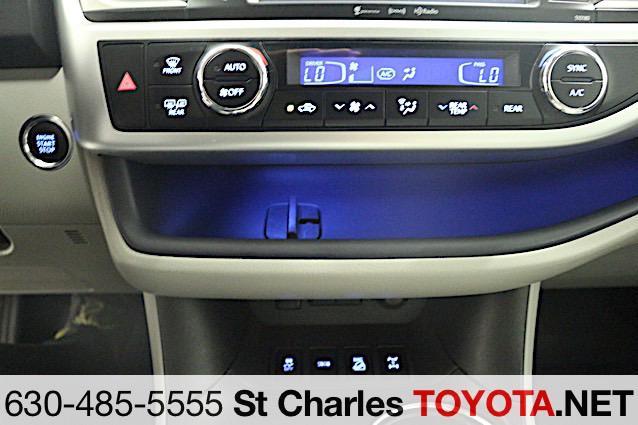 Photo of 2018 Celestial Silver Metallic Toyota Highlander