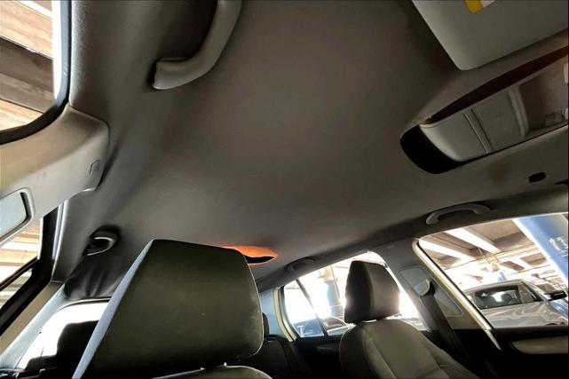 Photo of 2012 Reflex Silver Metallic Volkswagen Golf