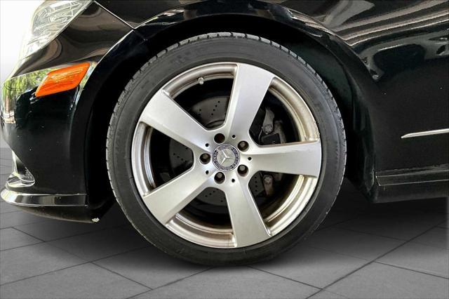 Photo of 2010 Black Mercedes-Benz E-Class