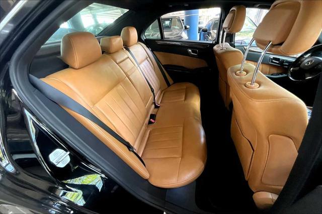 Photo of 2010 Black Mercedes-Benz E-Class