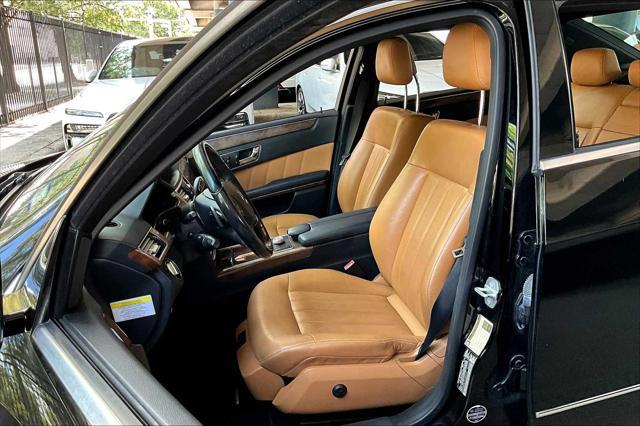 Photo of 2010 Black Mercedes-Benz E-Class