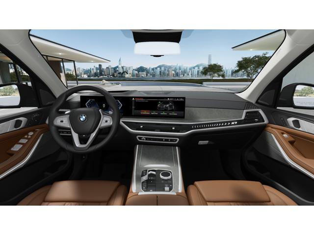 Photo of 2026 Aventurin Red Metallic BMW X7