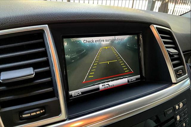 Photo of 2013 SILVER Mercedes-Benz M-Class