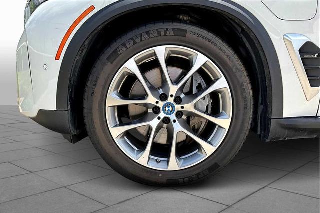 Photo of 2024 Alpine White BMW X5 PHEV