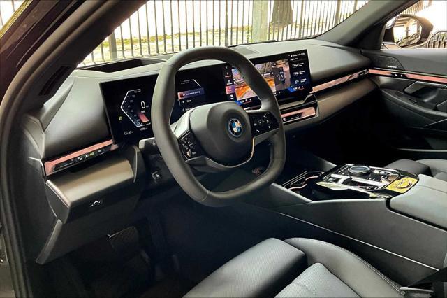 Photo of 2024 Black Sapphire Metallic BMW i5