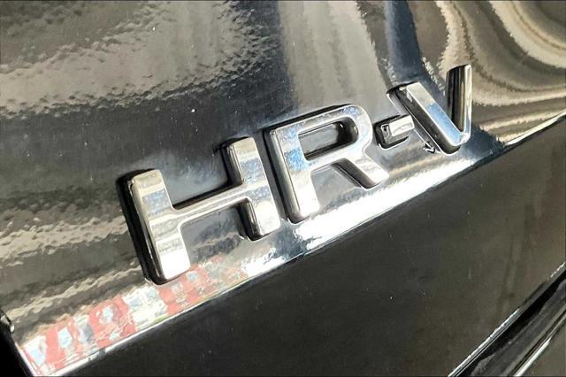 Photo of 2024 Crystal Black Pearl Honda HR-V