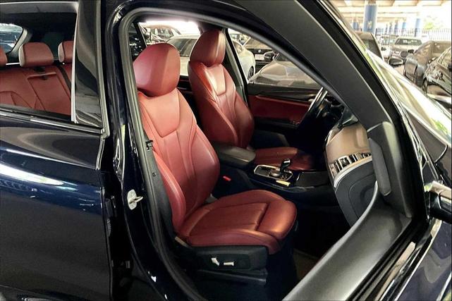 Photo of 2023 Carbon Black Metallic BMW X3
