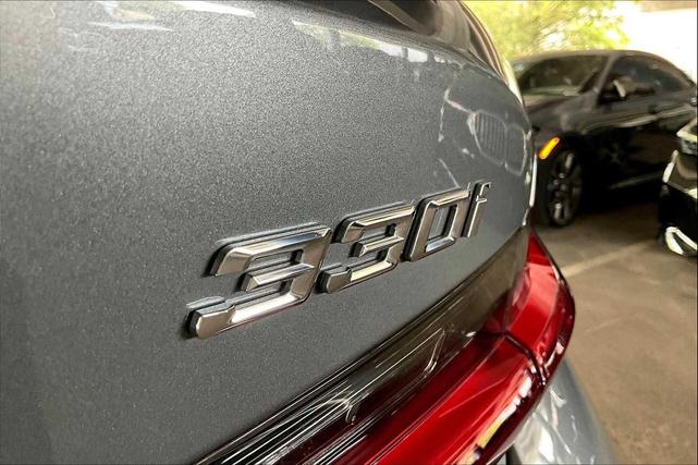 Photo of 2025 Skyscraper Grey Metallic BMW 330