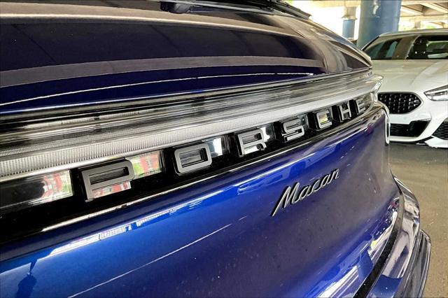 Photo of 2024 Gentian Blue Metallic Porsche Macan