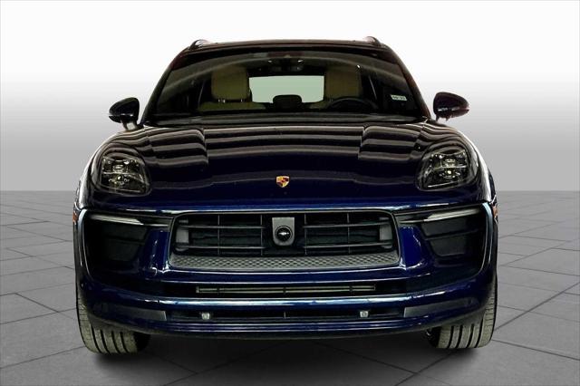 Photo of 2024 Gentian Blue Metallic Porsche Macan