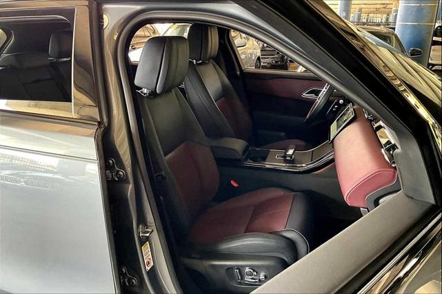 Photo of 2024 Zadar Grey Premium Metallic Land Rover Range Rover