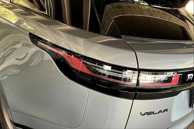 Photo of 2024 Zadar Grey Premium Metallic Land Rover Range Rover