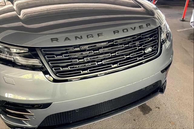 Photo of 2024 Zadar Grey Premium Metallic Land Rover Range Rover