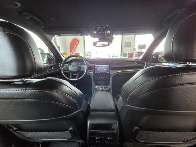 Photo of 2024 Black Jeep Grand Cherokee