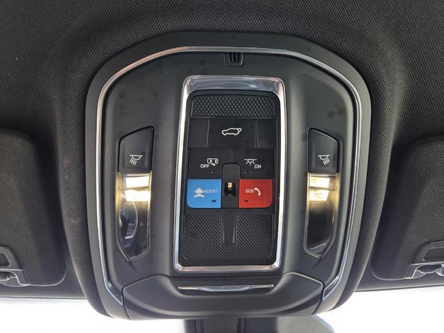 Photo of 2024 Black Jeep Grand Cherokee