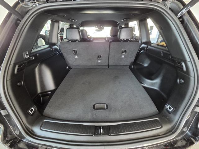 Photo of 2024 Black Jeep Grand Cherokee