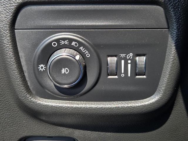 Photo of 2024 Black Jeep Grand Cherokee