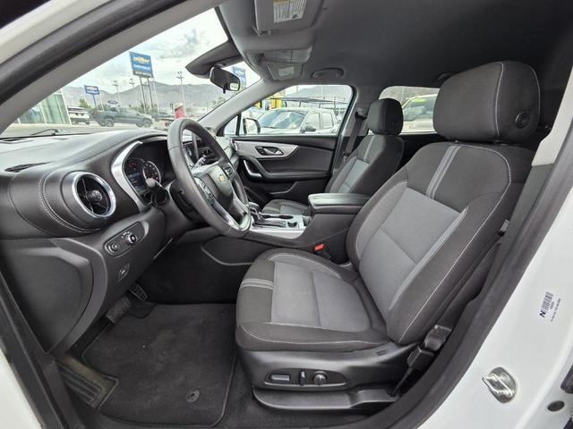 Photo of 2023 White Chevrolet Blazer